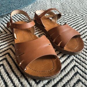 Girls sandals